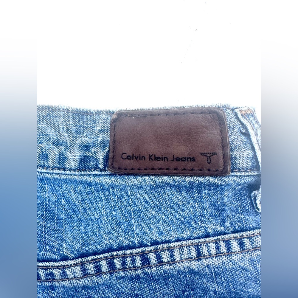 Vtg Y2K Calvin Klein Women's Bootcut Washed Denim Jeans size 6 - Picture 4 of 10
